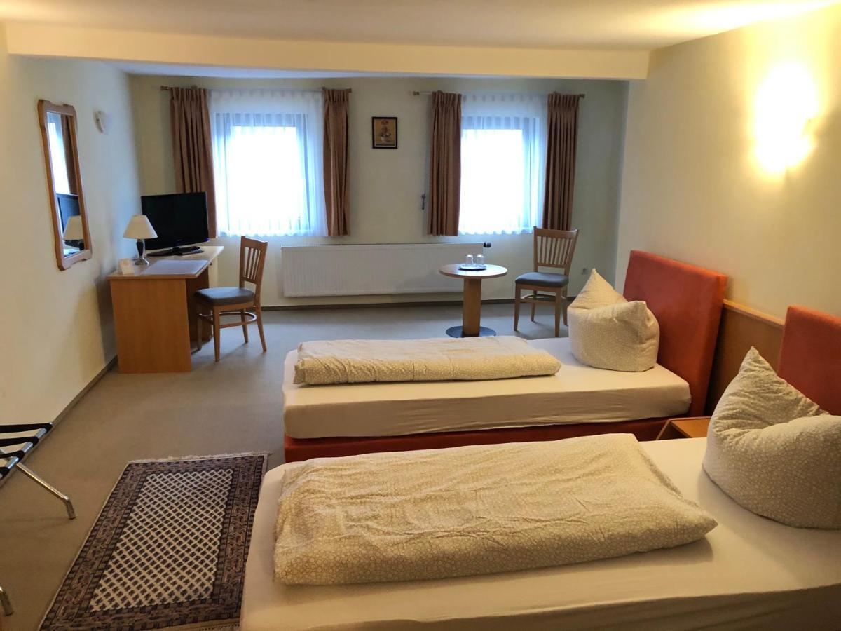 Monteurzimmer Thalfried Рула Екстериор снимка